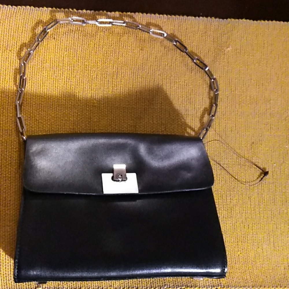 Leather shoulder bag